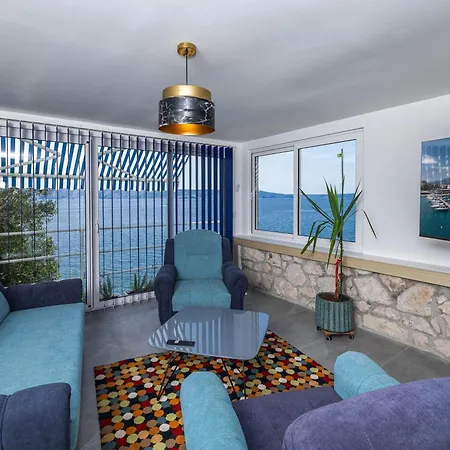 Apartament Alma *