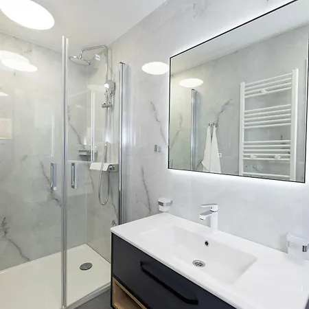 Alma Apartment *