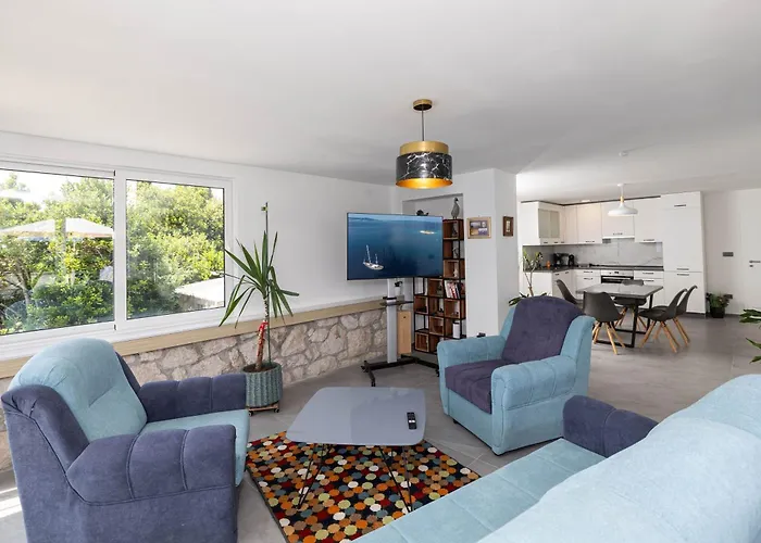 Alma Novi Vinodolski