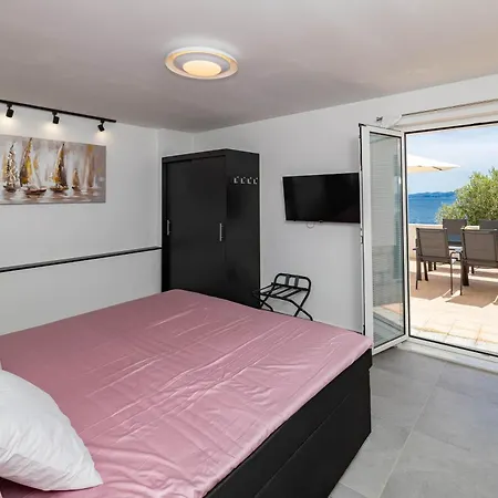 Alma Novi Vinodolski